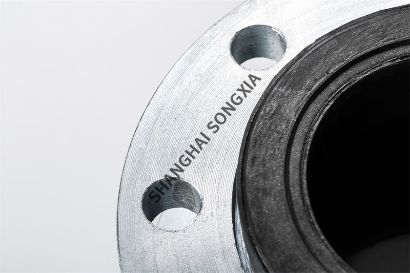 DN100生活給水系統橡膠接頭的作用是什么？