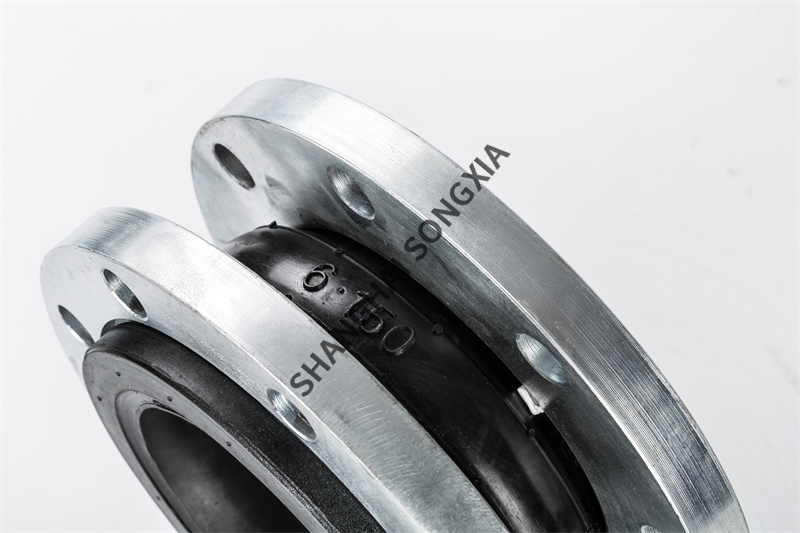 DN150自吸增壓泵橡膠接頭的優(yōu)勢有哪些？