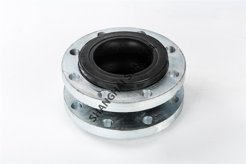 DN125傳動(dòng)系統(tǒng)橡膠接頭安裝注意事項(xiàng)